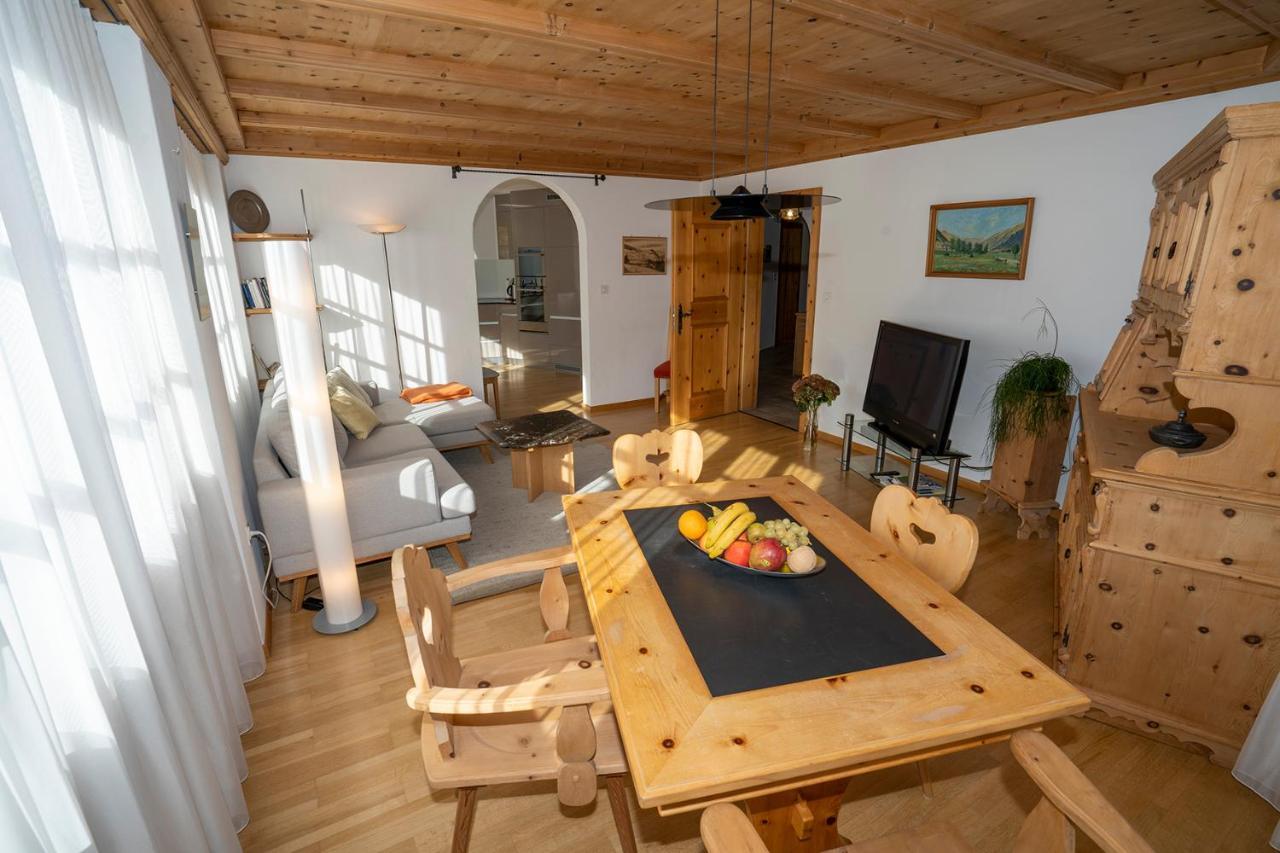 Chasa Nogler - Ferienwohnung Ramosch Exteriör bild