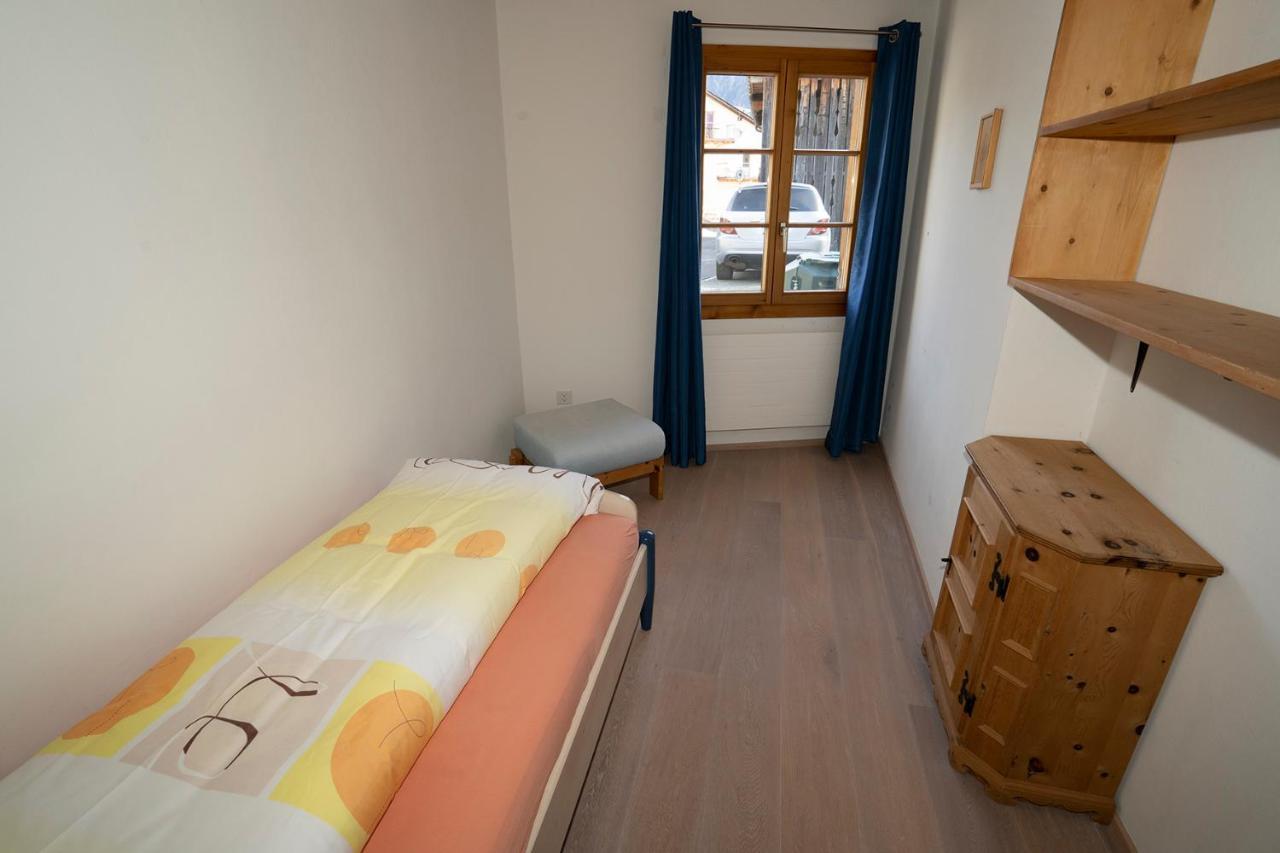 Chasa Nogler - Ferienwohnung Ramosch Exteriör bild